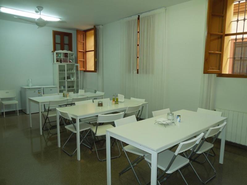 Hostal El Convent De Moncada Bagian luar foto