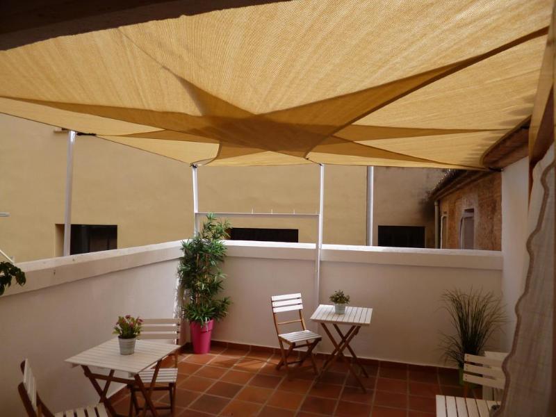 Hostal El Convent De Moncada Bagian luar foto